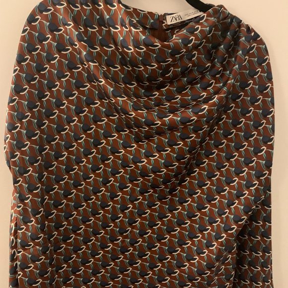 Silky soft Zara printed blouse - Picture 3 of 5